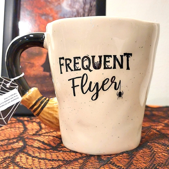 Black & Off-White "Frequent Flyer" Witchy Broom Handle Glossy Finish Mug NWT - Picture 4 of 8